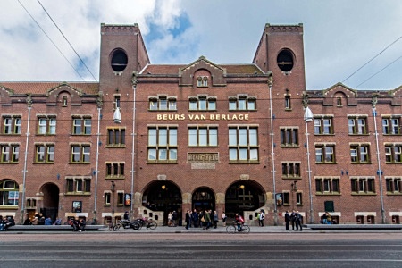 voorgevel-beurs-van-berlage-amsterdam2