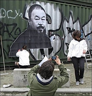 ai-weiwei-free-berlin029